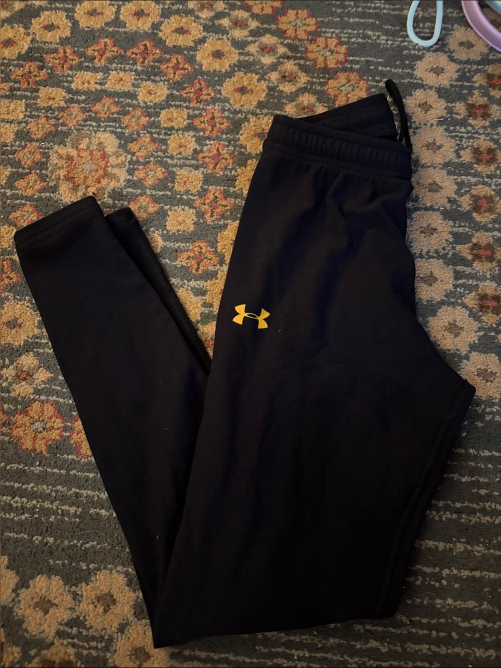 Under Armour mens Black Leggings with Gold Logo medium